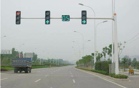 信號(hào)燈桿